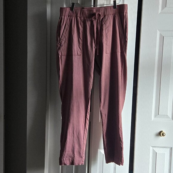 Two Buffalo Pull-On Pants, Dusty Rose and Gray-Green colour, Size Medium - Picture 1 of 6